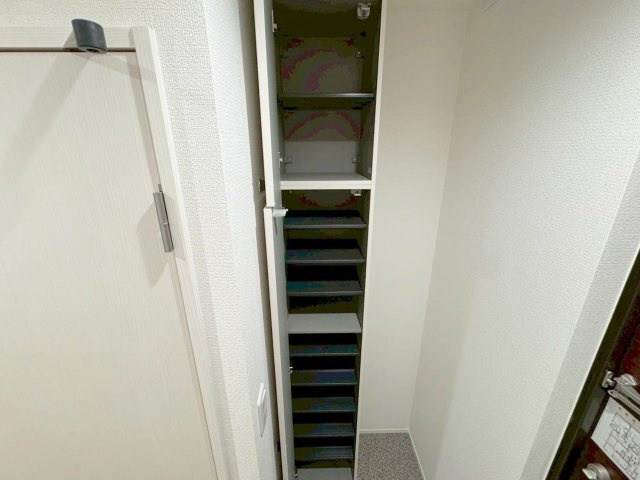 震雲マンションの収納