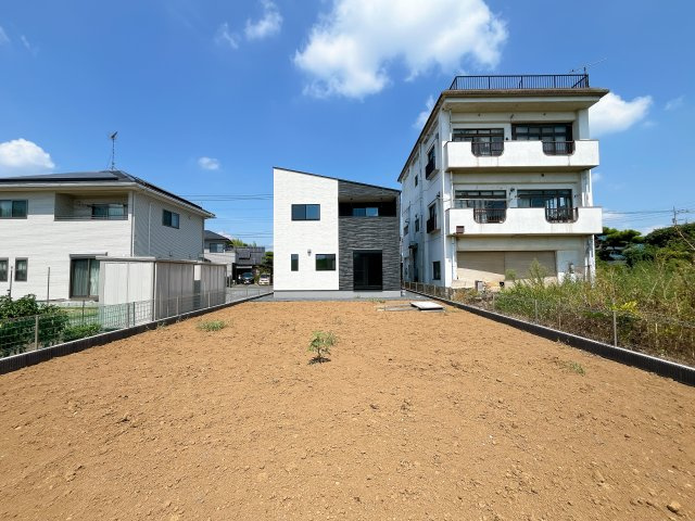 熊谷市久下　新築戸建の庭|【気持ちの良い風が通り抜ける】嬉しいお庭付き物件！南向きの広々お庭は家族でバーベキューなどするのもいいですね♪