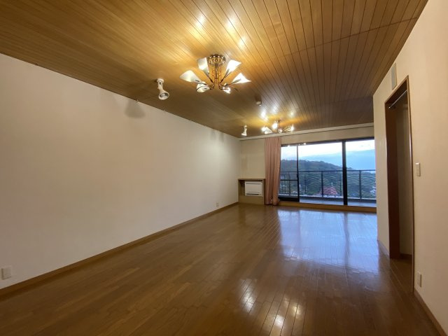 熱海竹の沢ビバリーハイツの居間・リビング