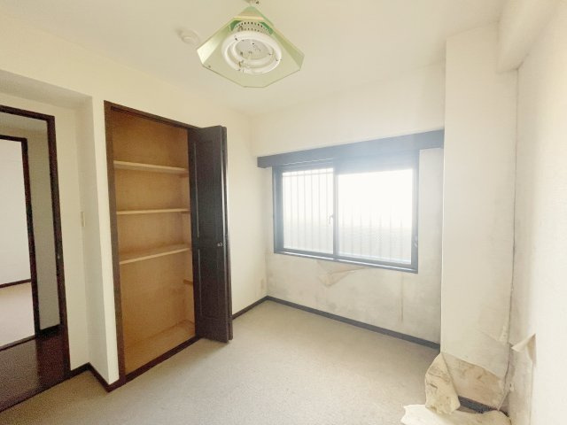 ライオンズマンション郡山荒池公園の洋室