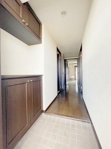 ライオンズマンション郡山荒池公園の玄関