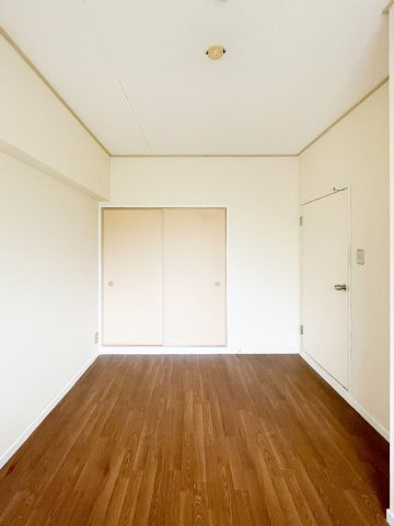 逆瀬川パークマンションの和室