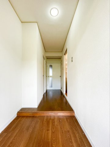 逆瀬川パークマンションの玄関