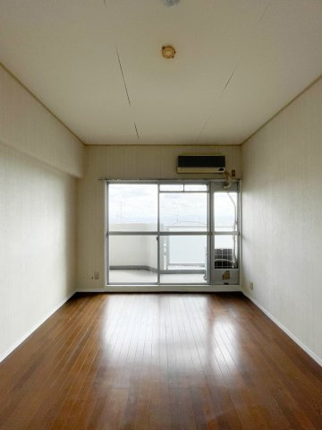 逆瀬川パークマンションの洋室