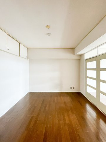 逆瀬川パークマンションの洋室