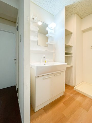 逆瀬川パークマンションの独立洗面台|独立洗面台で身支度をすべて済ませてしまいましょう