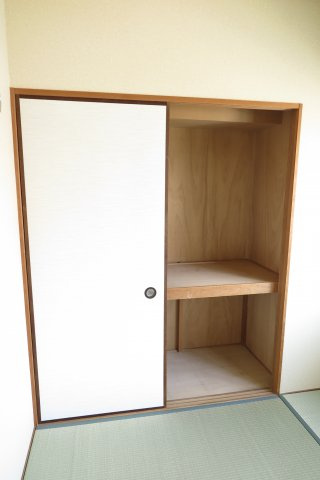 ヴィテイユメゾン成尾の収納