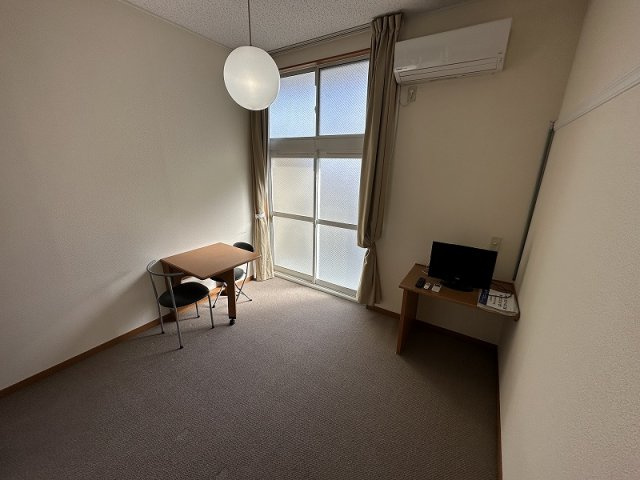 レオパレスソレイユの居間・リビング