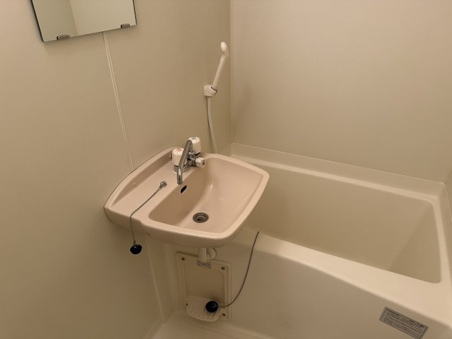 レオパレスソレイユの浴室