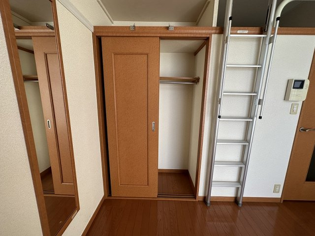 レオパレス御本丸壱番館の内装|2階、3階は絨毯床となります