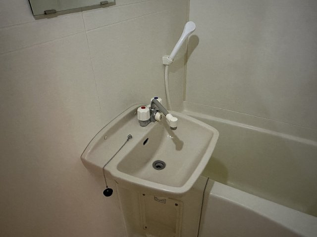 レオパレス御本丸壱番館の浴室