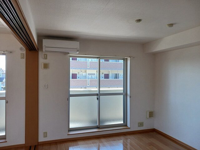 エテルノ・グランデ参番館の居間・リビング