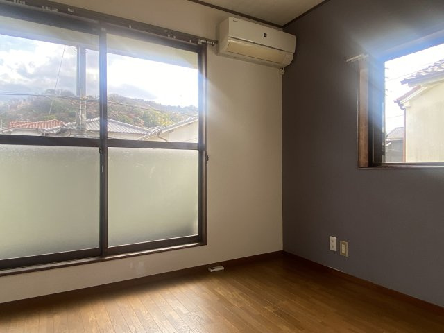 田寺東一戸建の洋室