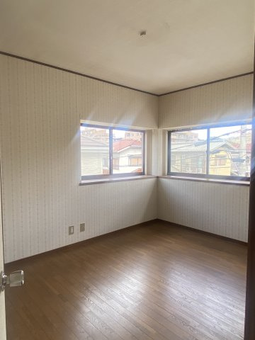 田寺東一戸建の洋室