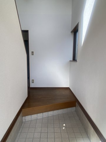 田寺東一戸建の玄関