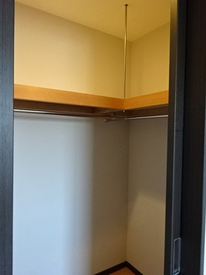 【収納】 | エルザグレース堀江タワー | ウォークインクロゼット　※前回募集時／２０２２年８月の写真