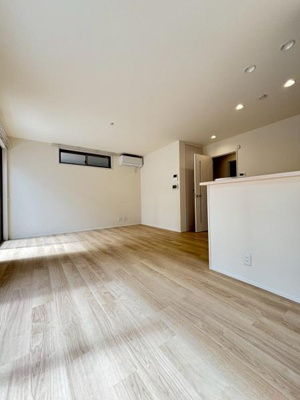 【居間・リビング】 | 草加市金明町戸建 A