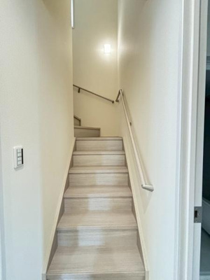 【内装】 | 草加市金明町戸建 A | 階段
