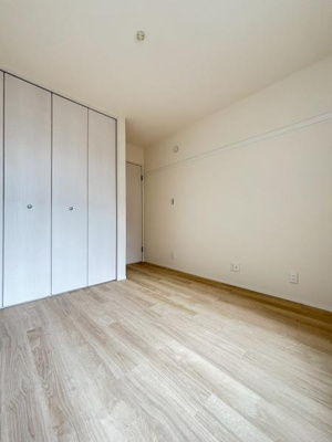 【洋室】 | 草加市金明町戸建 A | 西側洋室