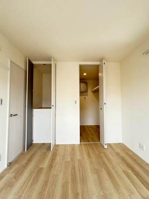 【収納】 | 草加市金明町戸建 A | 北側洋室収納