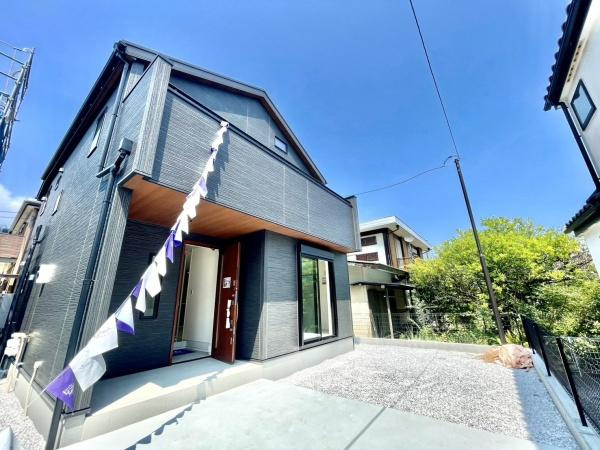 横浜市磯子区洋光台４丁目の新築一戸建の外観|堂々と完成しました！いつでもご案内可能です！
お車でご自宅まで送迎承ります。