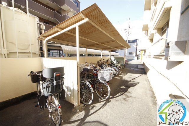 グリーンハイム山口の駐車場