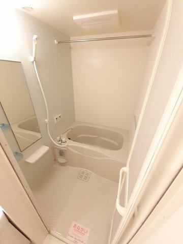 アンソレイエⅡの浴室