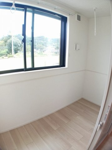 ファミール問田の内装