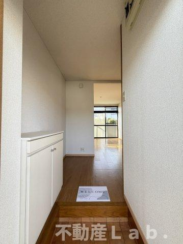 エクセレント１４２の玄関