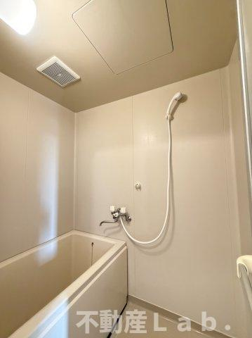 エクセレント１４２の浴室