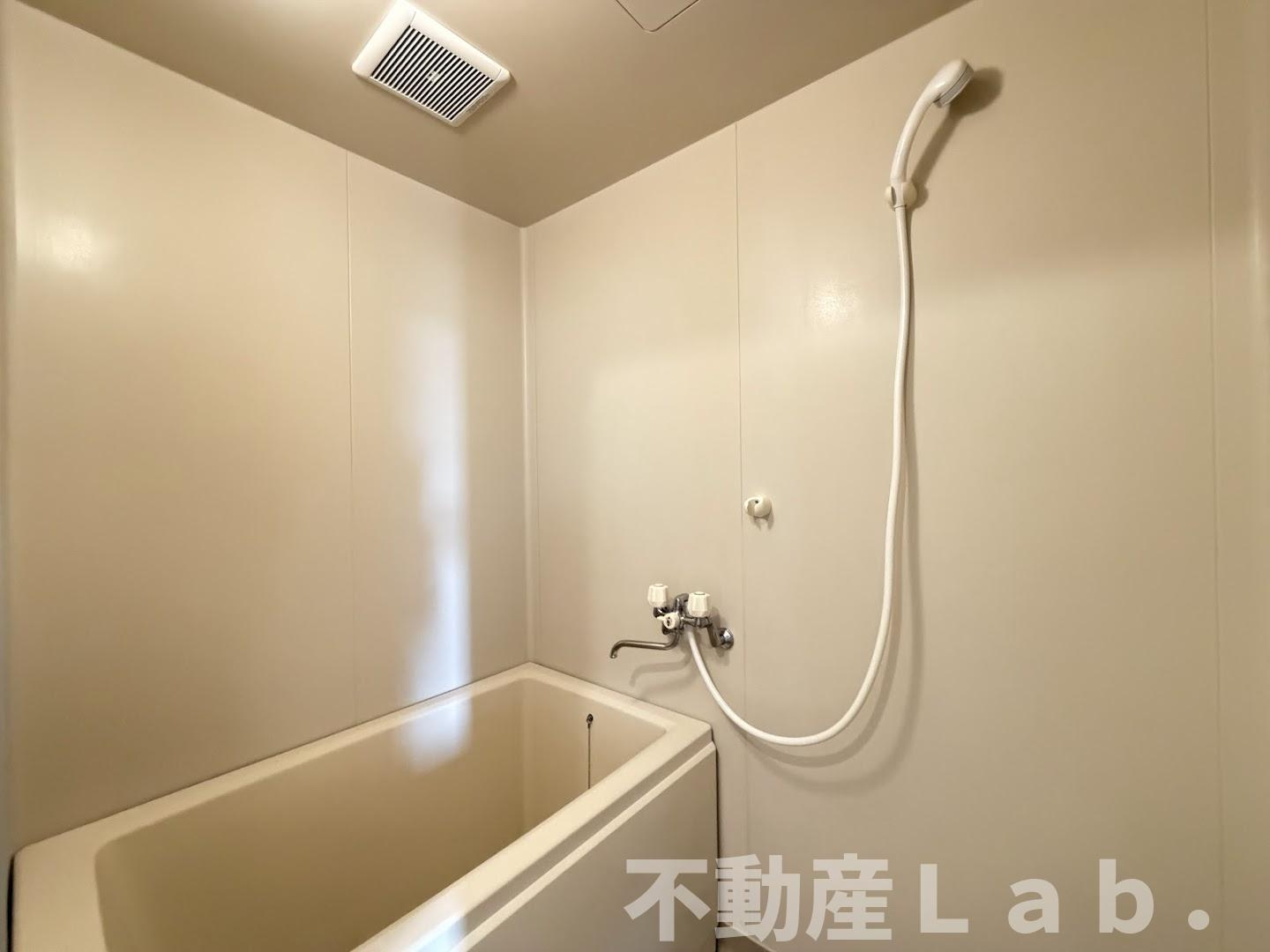 エクセレント１４２の浴室