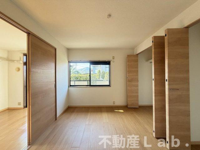 エクセレント１４２の洋室