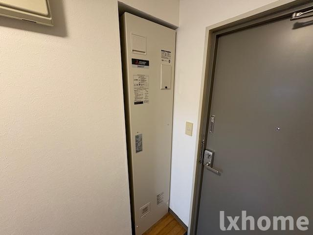 イーストヴィレッジ茨木の玄関