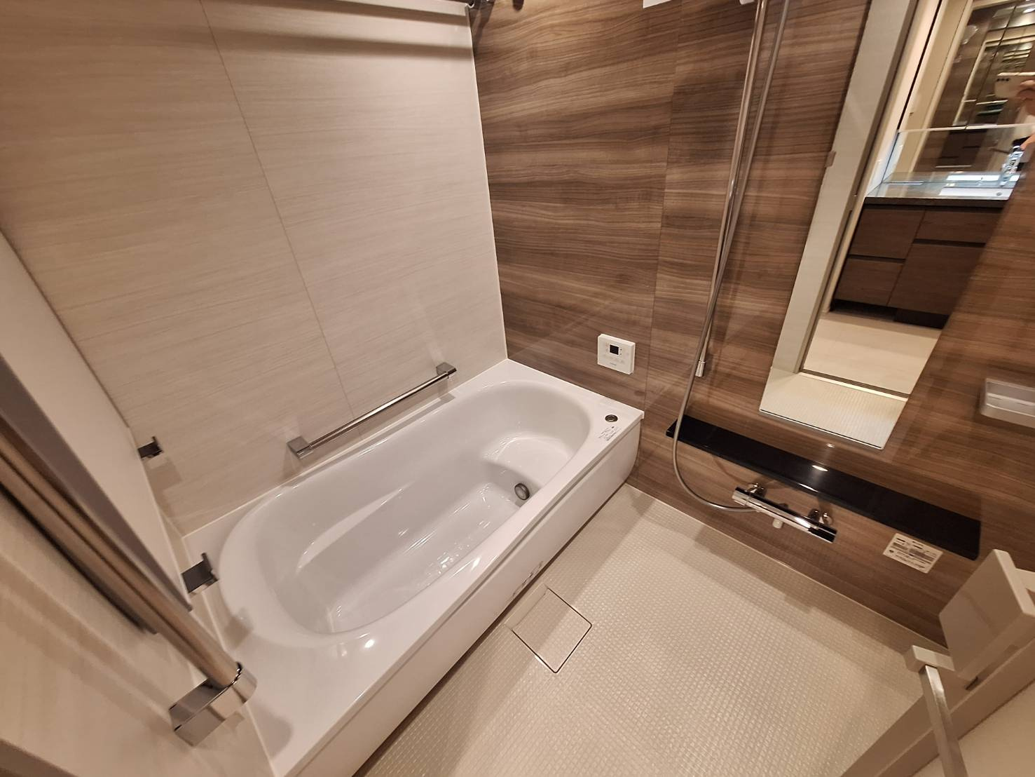 アトラスシティ千歳烏山グランスイート風ノ棟の浴室