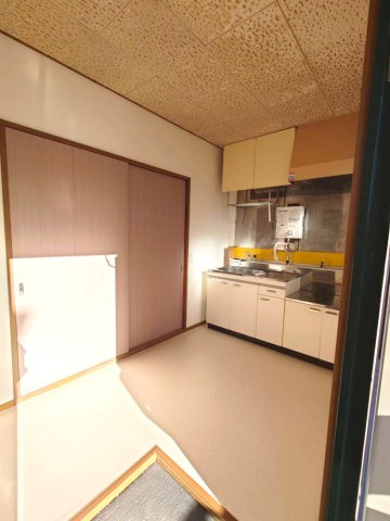 第２ビューハイツ松本の玄関|シンプルで使いやすい玄関です