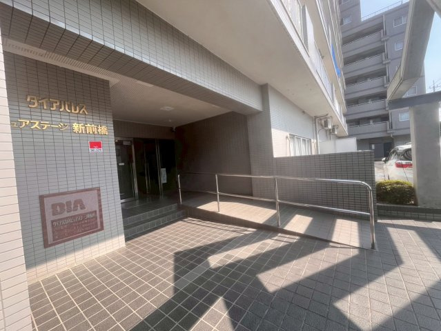 ダイアパレスピュアステージ新前橋のエントランス