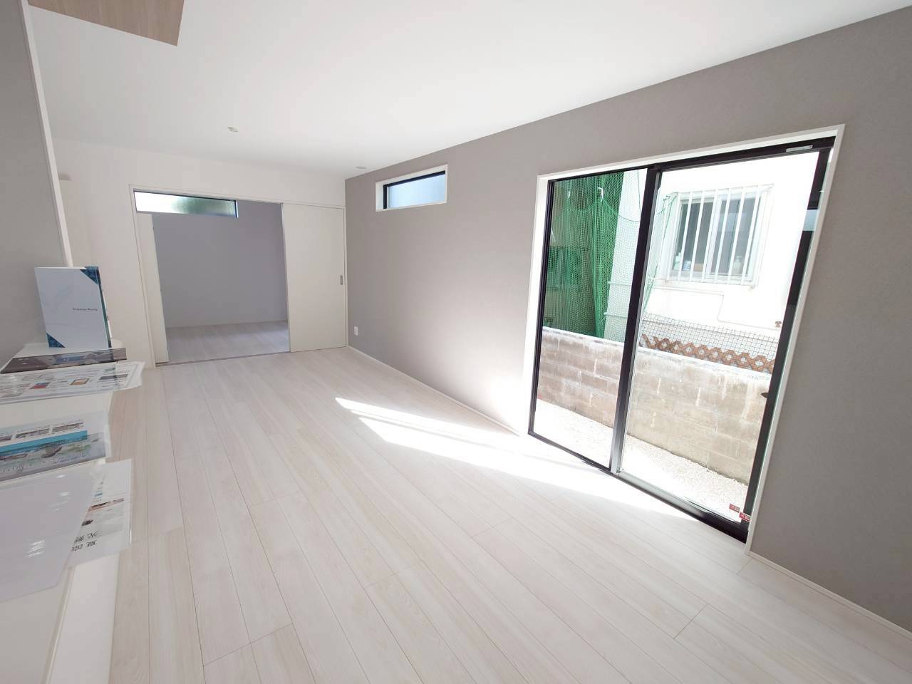 ★★与那原町与那原（限定１棟）の居間・リビング