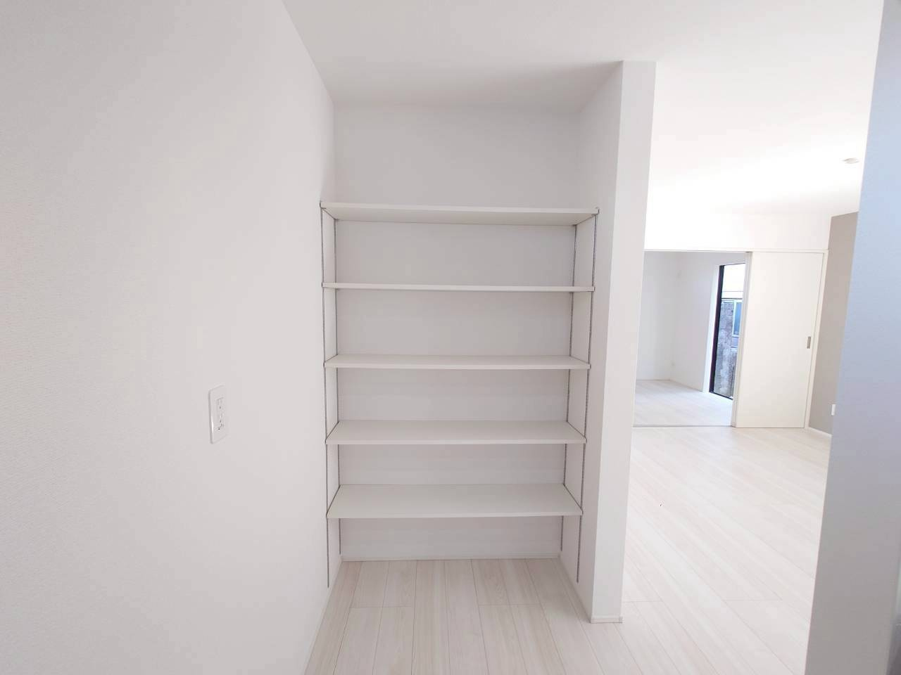 ★★与那原町与那原（限定１棟）の収納