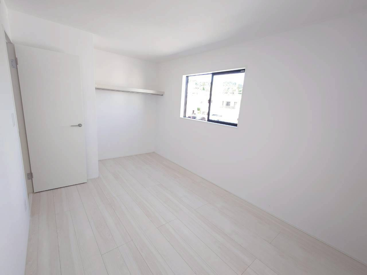 ★★与那原町与那原（限定１棟）の洋室