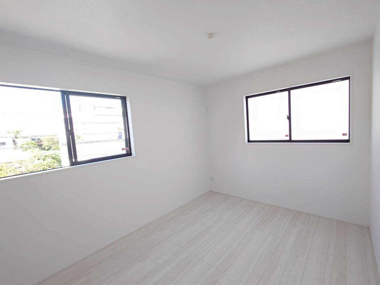 ★★与那原町与那原（限定１棟）の洋室