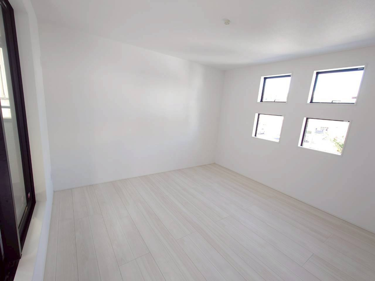 ★★与那原町与那原（限定１棟）の洋室