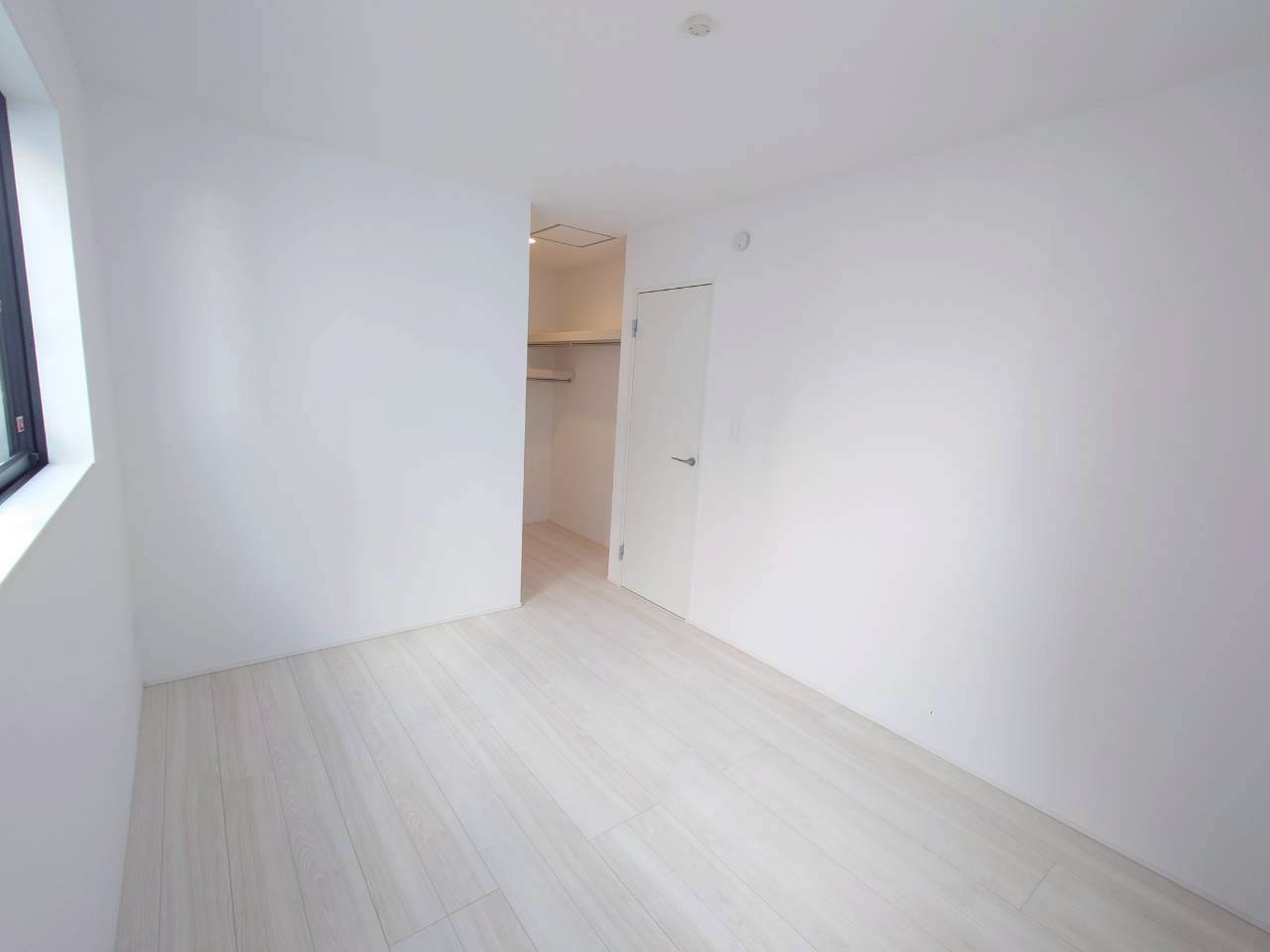 ★★与那原町与那原（限定１棟）の洋室