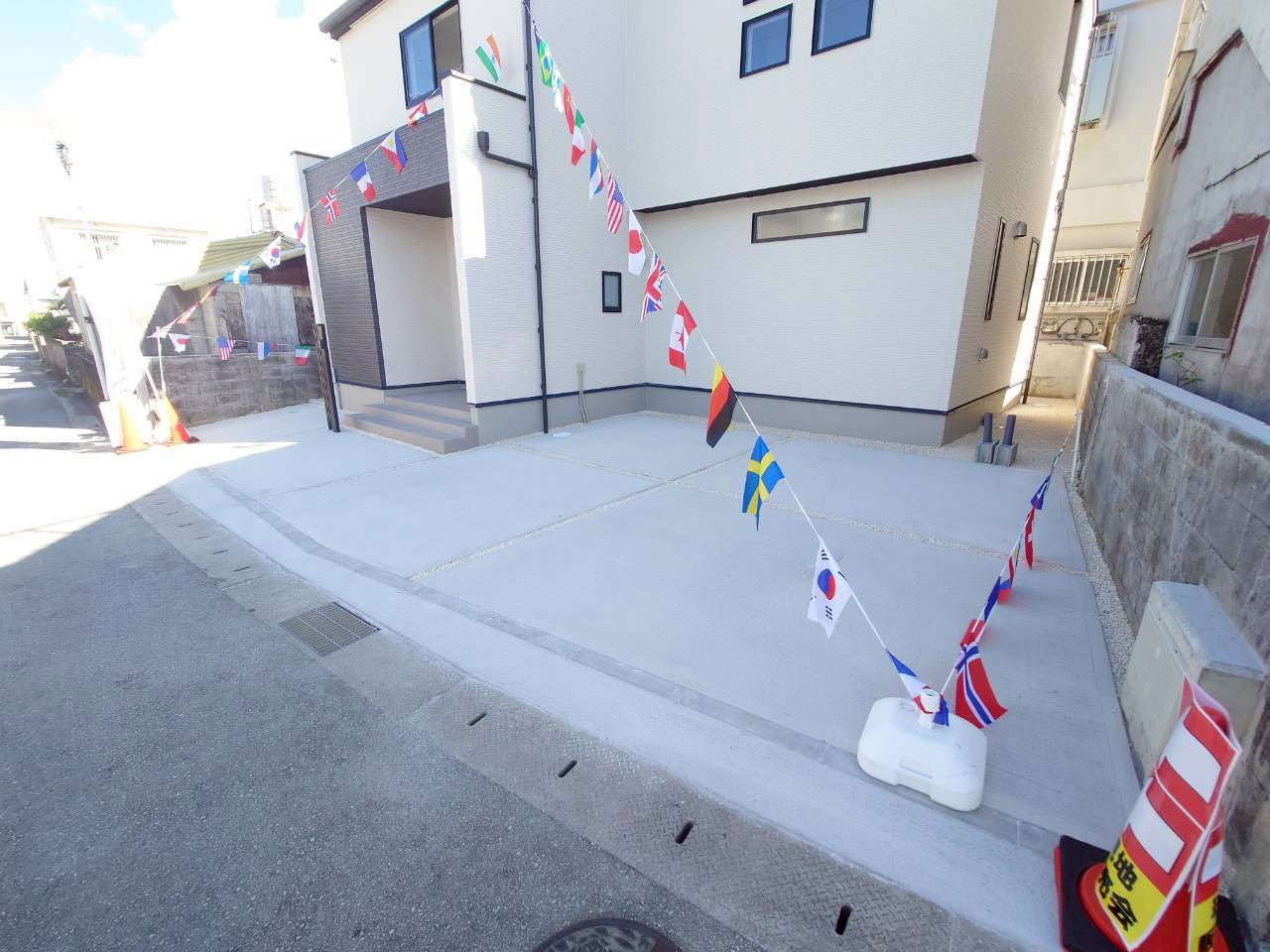 ★★与那原町与那原（限定１棟）の前面道路含む現地写真