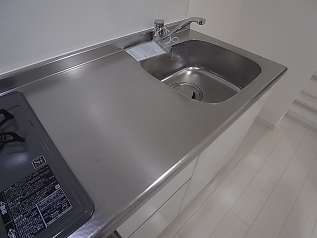 神戸市兵庫区東山町４丁目のアパート