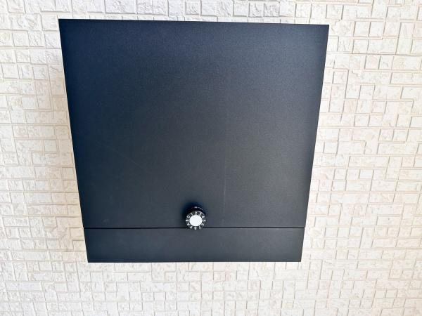 岩出市山第3-1号棟　新築戸建の玄関