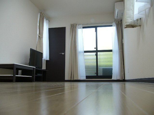 レオネクストフラワー三木Ⅲの居間・リビング