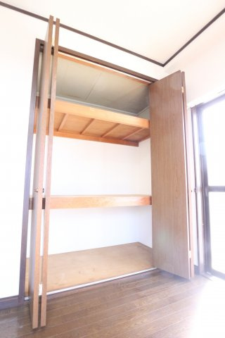 ハウス虹の収納