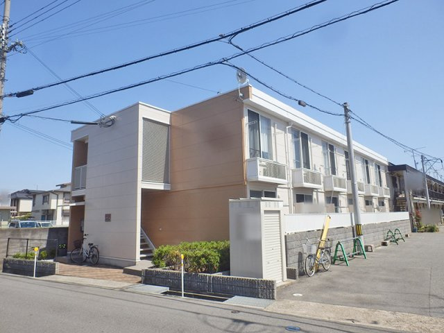 レオパレス宮南の外観