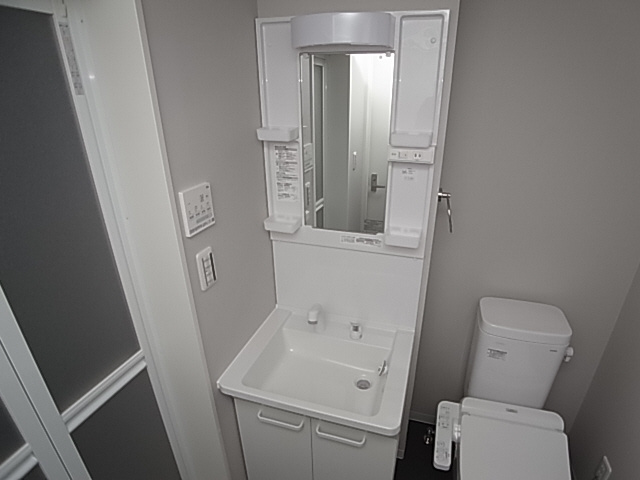 神戸市長田区川西通３丁目のアパートの洗面所|シャンプードレッサー