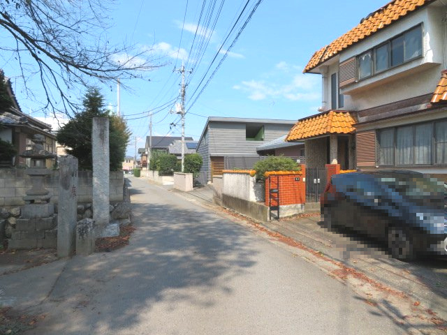 藤岡市上戸塚　中古980の前面道路含む現地写真